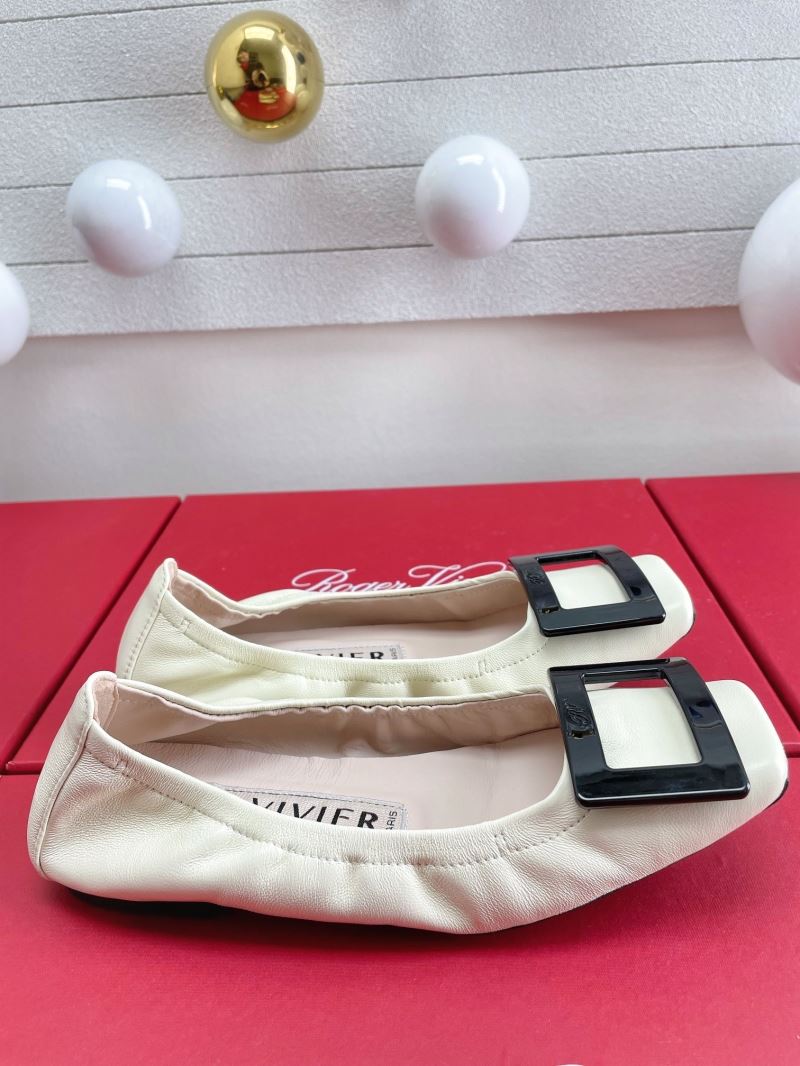 Roger Vivier flat shoes